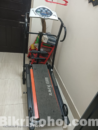 Manual treadmill (Used-On going)